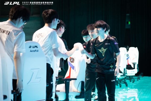 回合站住位 回合站住位